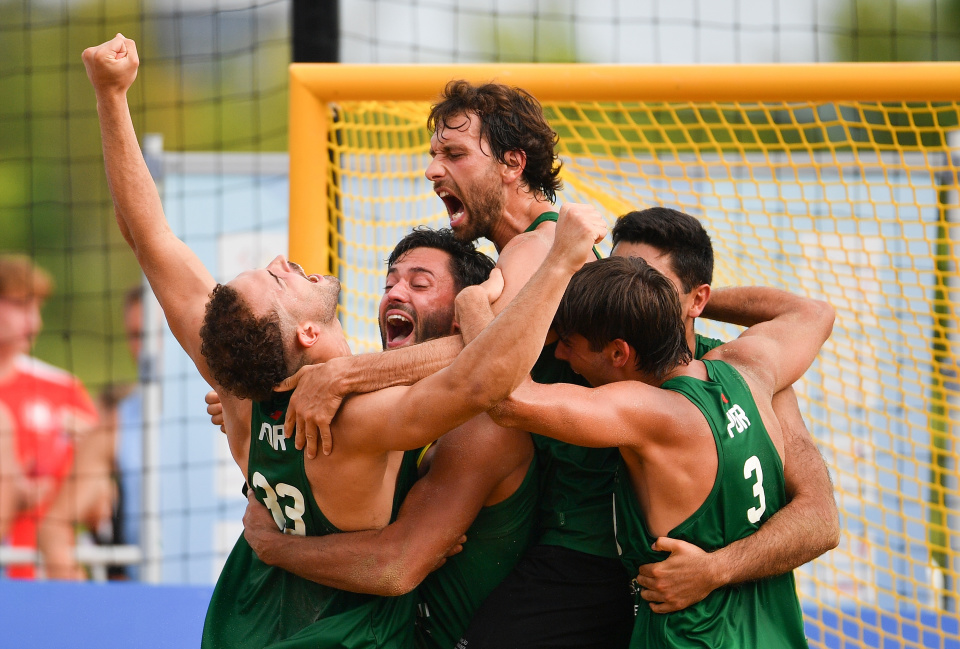 在比赛中进 在比赛中进