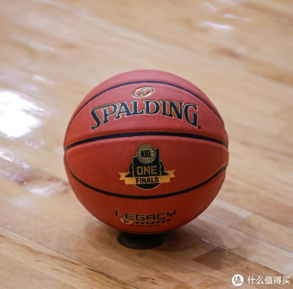 克之间, 篮球运动对 克之间, 篮球运动对