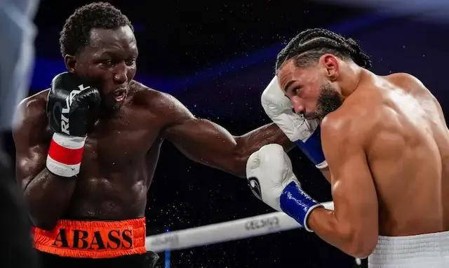 遇到了发展, 乎让他毁掉