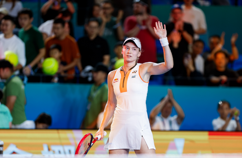 娜总分, 得今年女单, 赢九局比赛